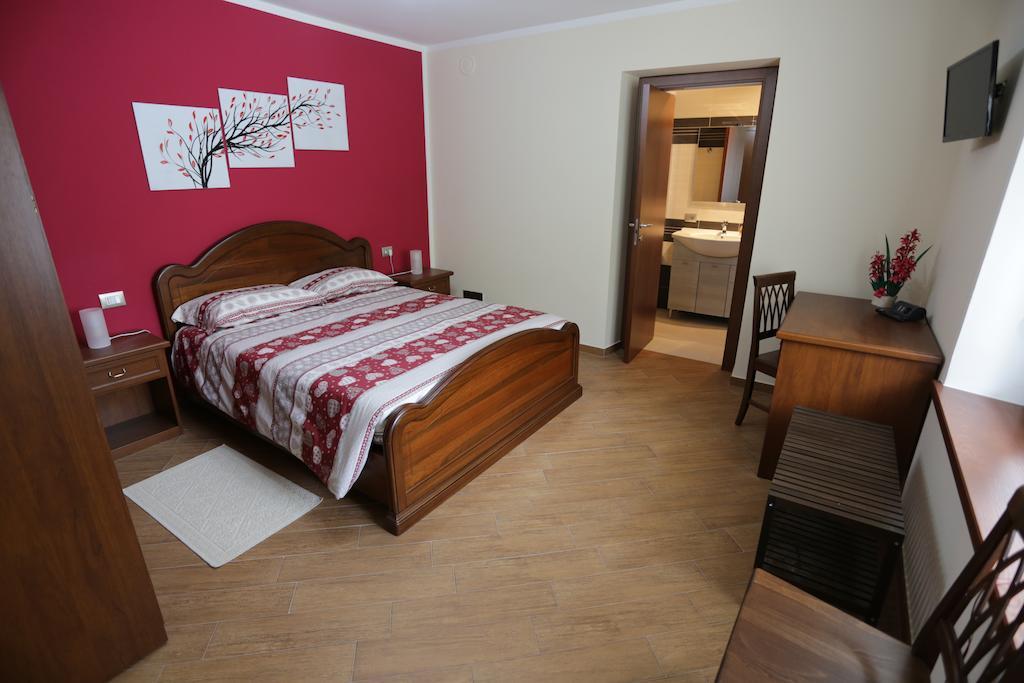 Bed and Breakfast Mandoue Pont-Saint-Martin Pokój zdjęcie